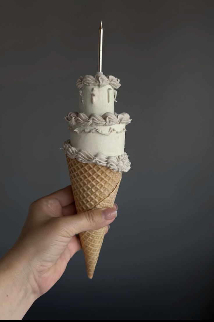 Elegant Peaks – Sophistication Served Sweet